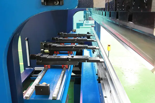 3 stations backgauge fingers 